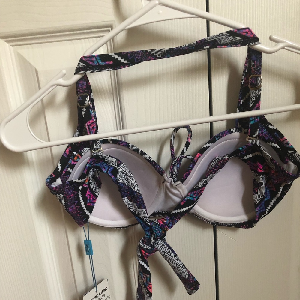 Bathing Suit - Picture 2 of 4